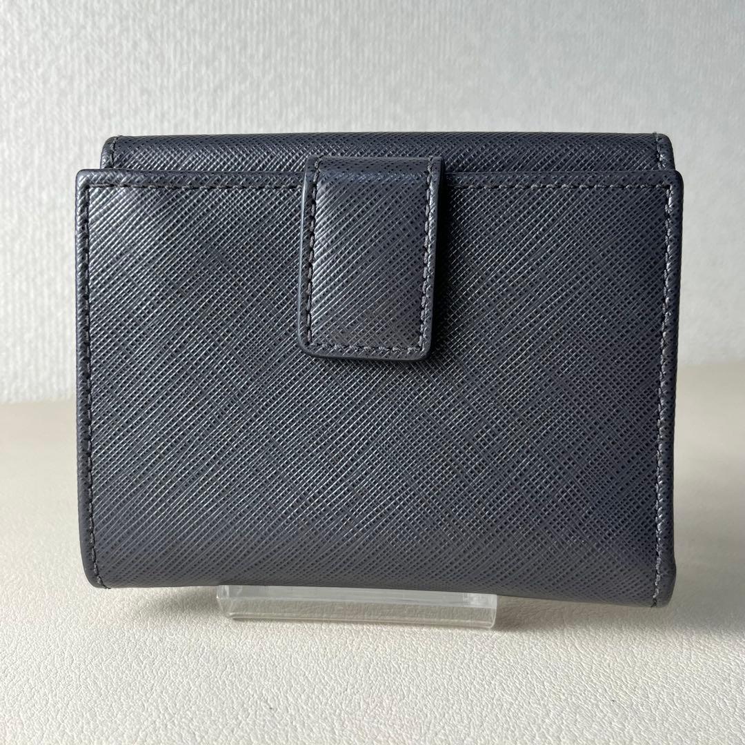 美品　フェラガモ　二つ折り財布　ヴァラリボン　カード入れ　小銭入れ　定期入れ