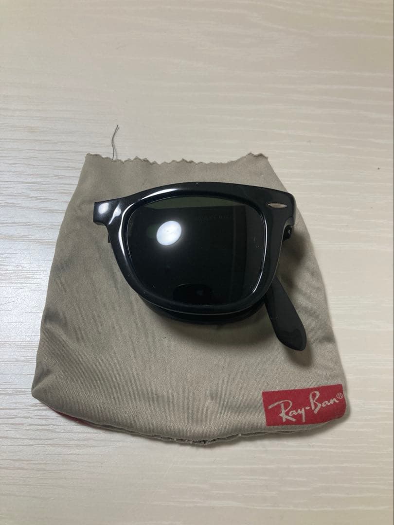 Ray-Ban サングラス 折りたたみ 黒 ケース 眼鏡拭き 付