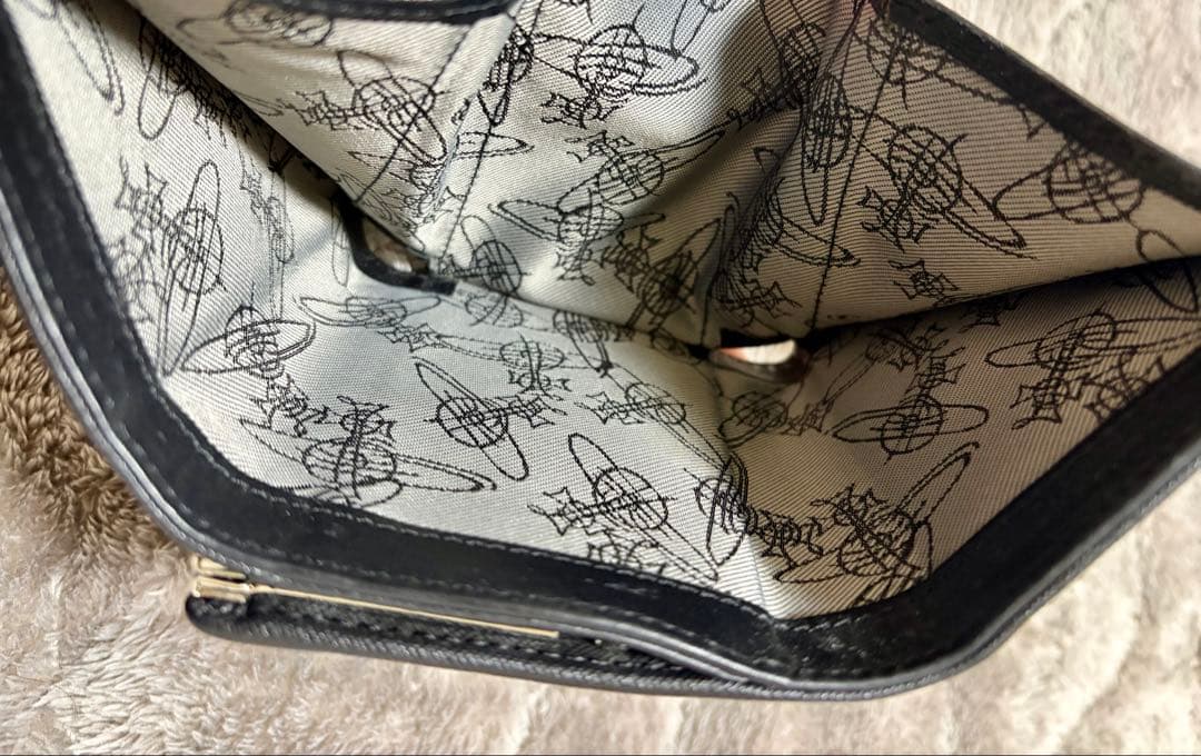 Vivienne Westwood ブラック 三つ折り財布　箱付き