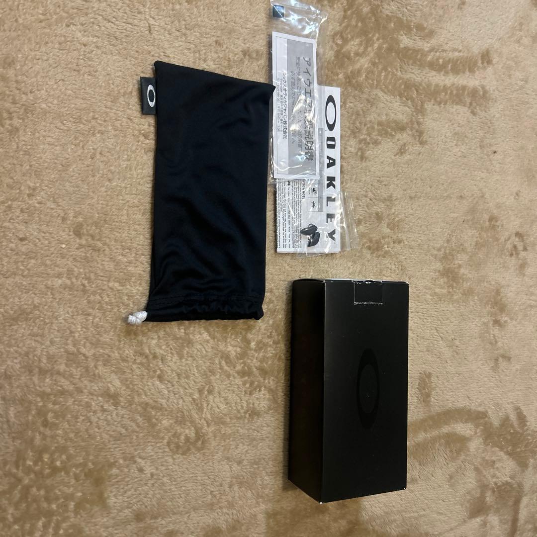 【*K様 【値下げしました】Oakley サングラス ホワイト/ブルー 未使用