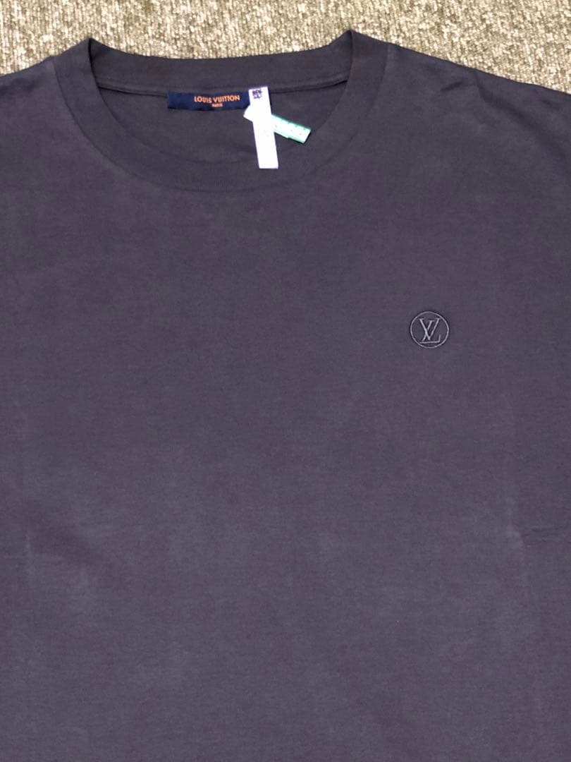LOUIS VUITTON チャコールグレー Tシャツ