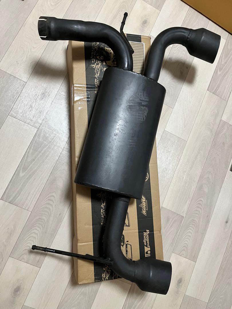 ジープ ラングラー JK用 マフラー2本出しパフォーマンスマフラー