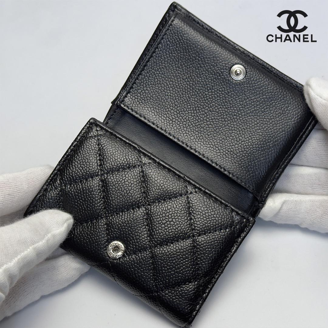 正規品 シャネル クラシック マトラッセ シルバー金具 フラップ 三つ折り財布