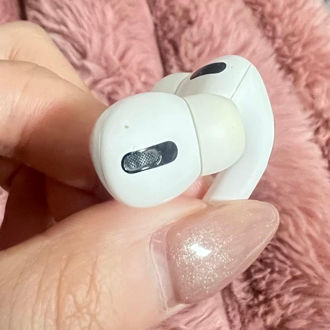 ひ*さ様 【正規品】AirPods Pro 第二世代　美品