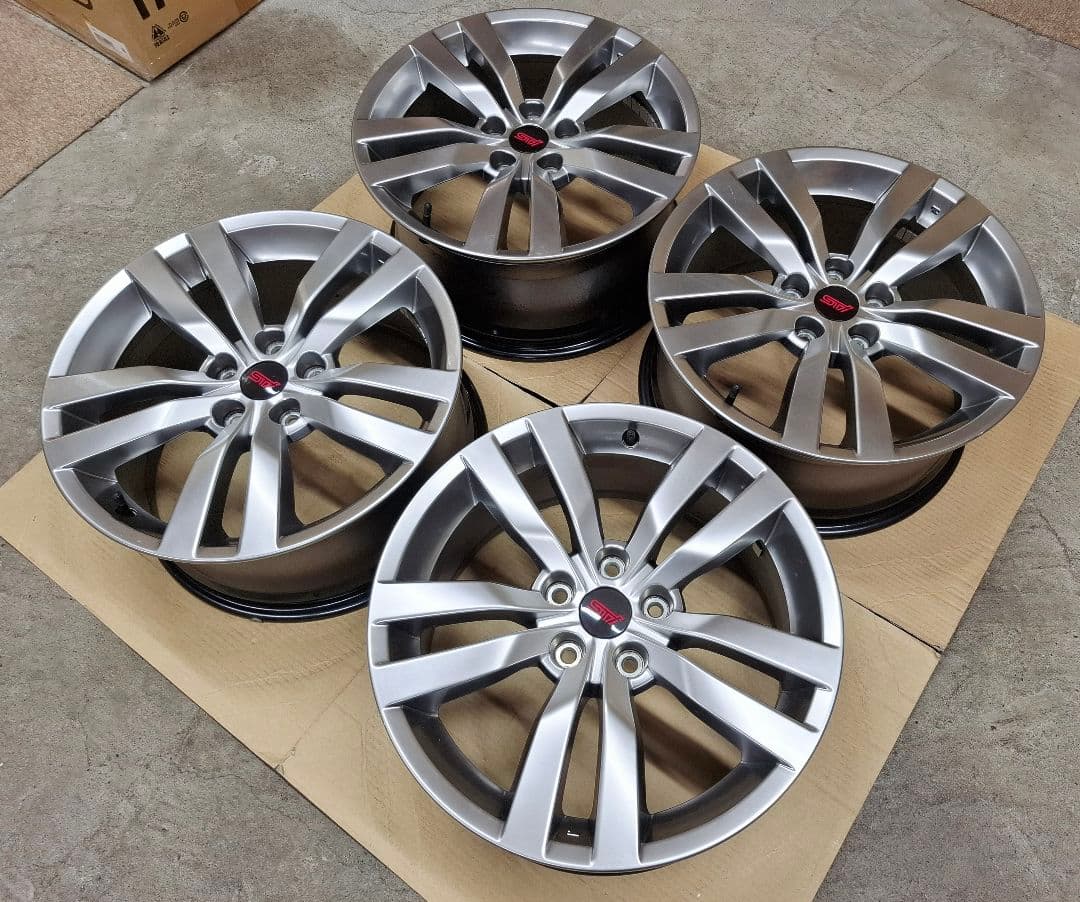 【新車外し】スバル WRX STI 純正 18インチ 8.5J ホイール 4本