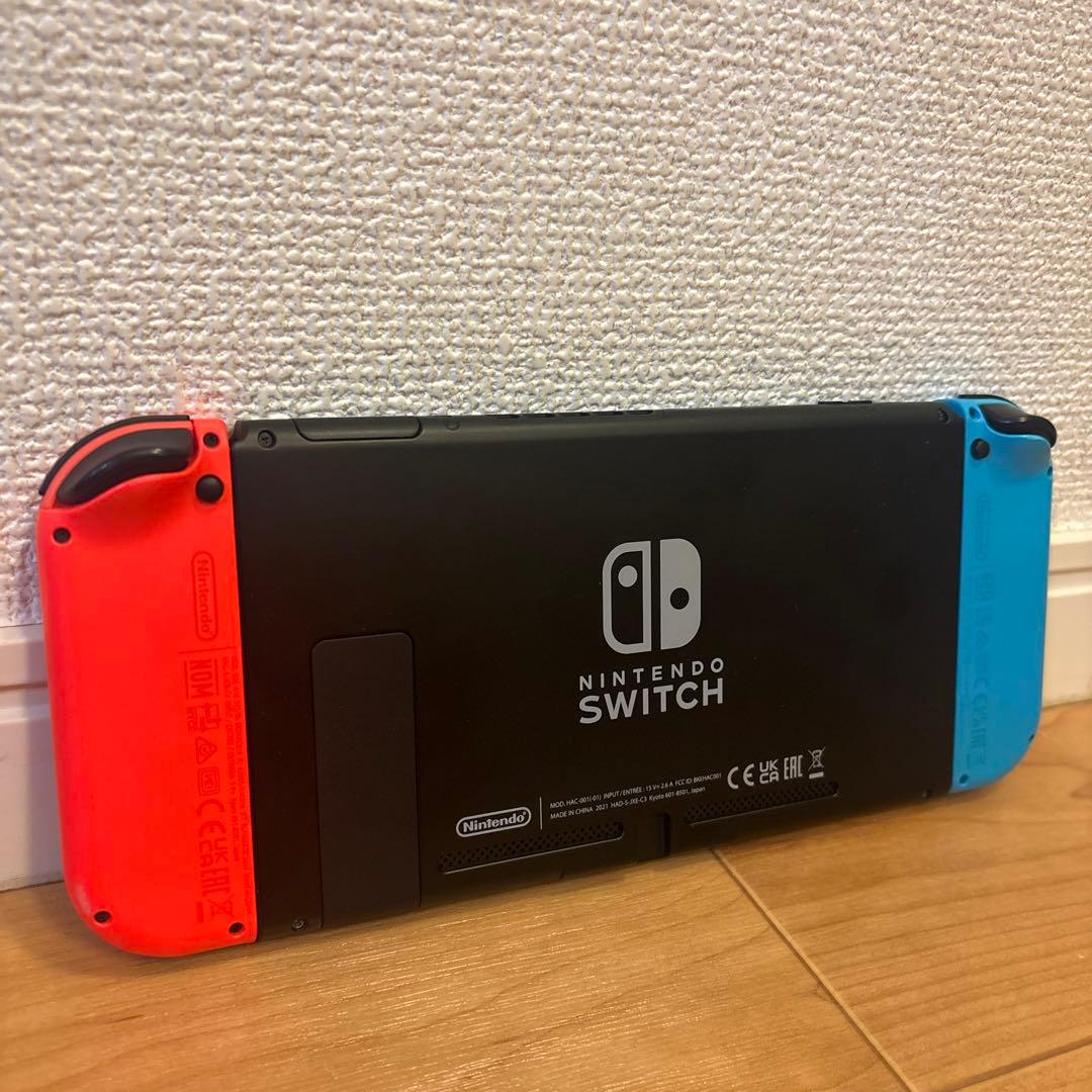 Nintendo Switch本体+ホリパッド×2