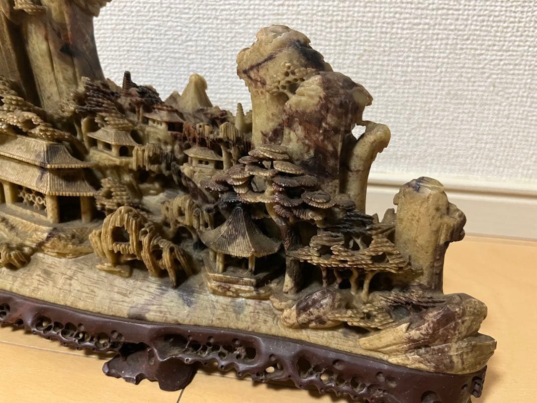 寿山石　風景彫刻