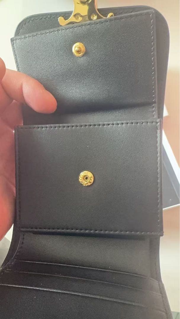 CELINE ブラックレザー財布