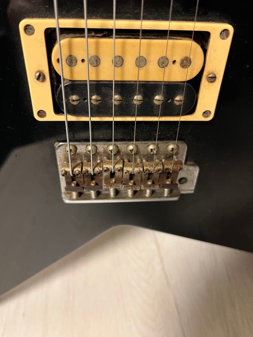ランダムスタータイプ LOUDNESS エレキギター　ケース付き