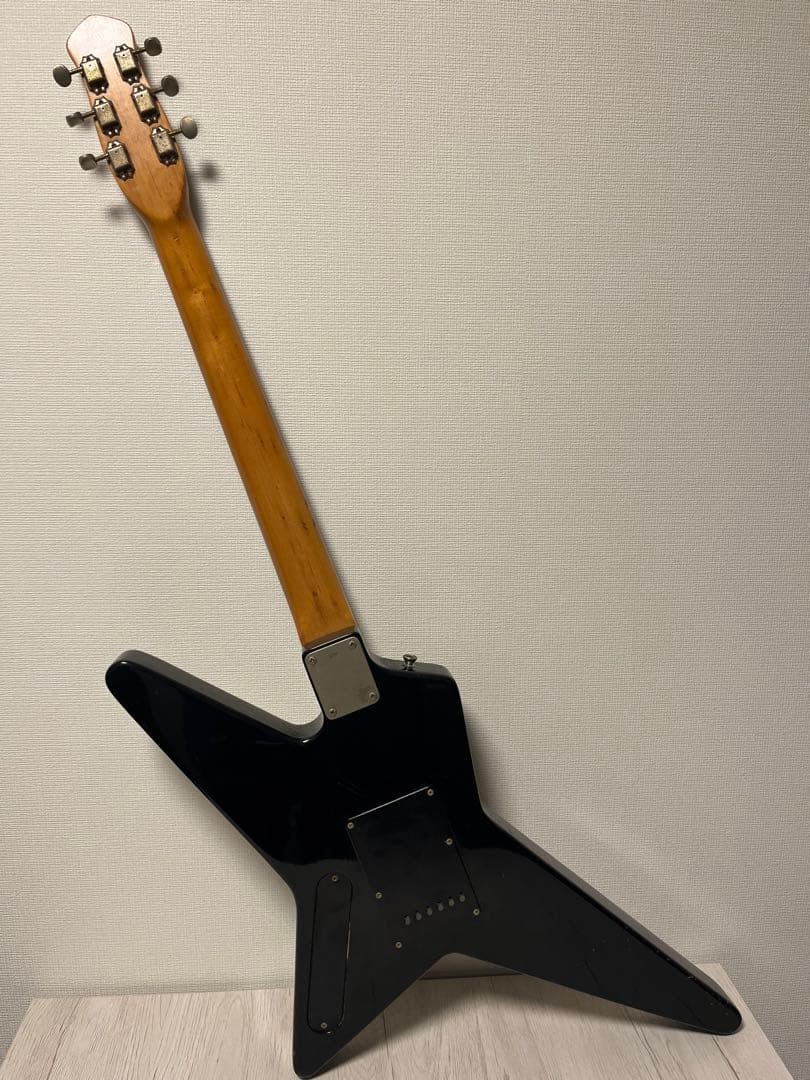 ランダムスタータイプ LOUDNESS エレキギター　ケース付き