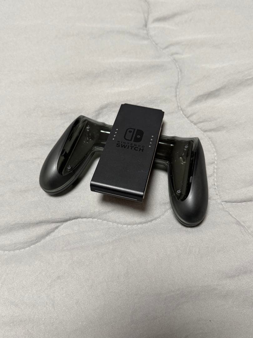 Nintendo Switch 本体 赤・黄・紫