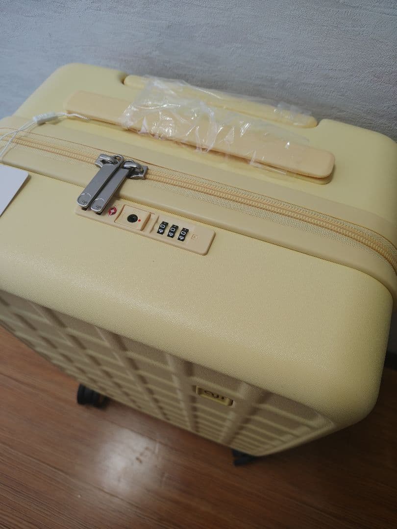 aji キャリーケース 　サイズS　機内持込可