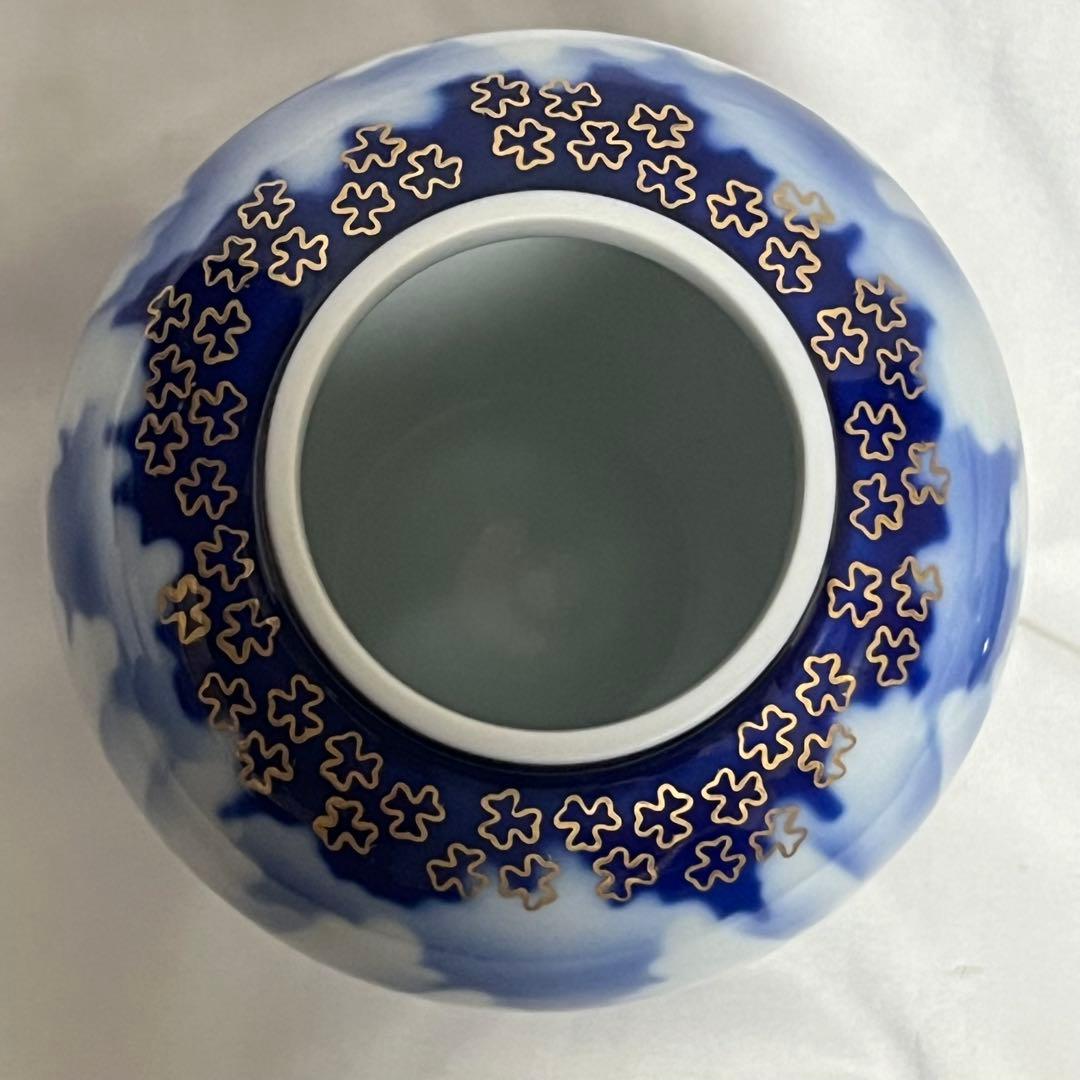 深川製磁 牡丹金ミル 沈香壷 冠付飾壺 染付金彩 18cm 蓋付壷