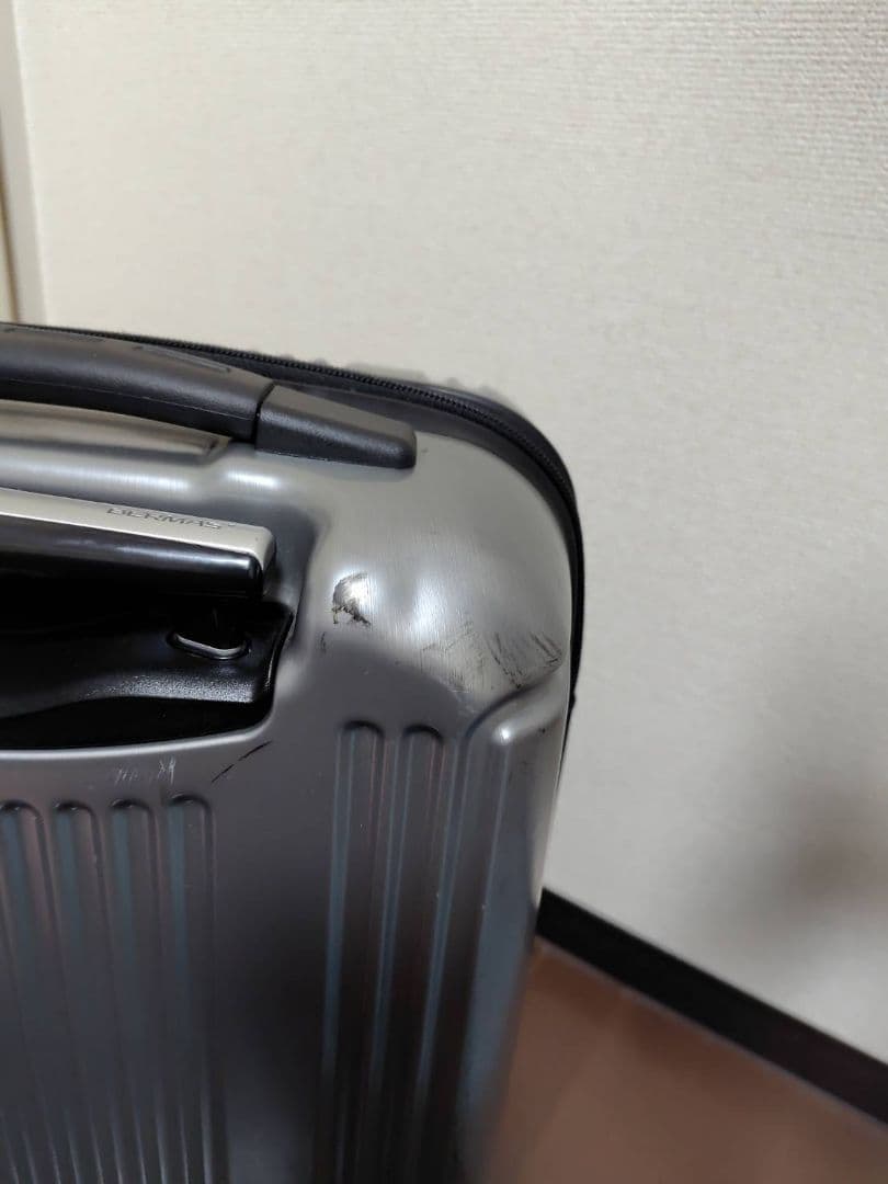シルバー スーツケース TSAロック ビジネス 機内持ち込み