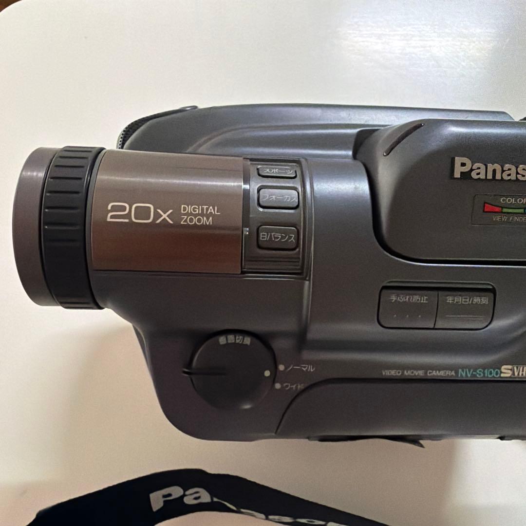 Panasonic NV-S100 VHS-C ビデオカメラ