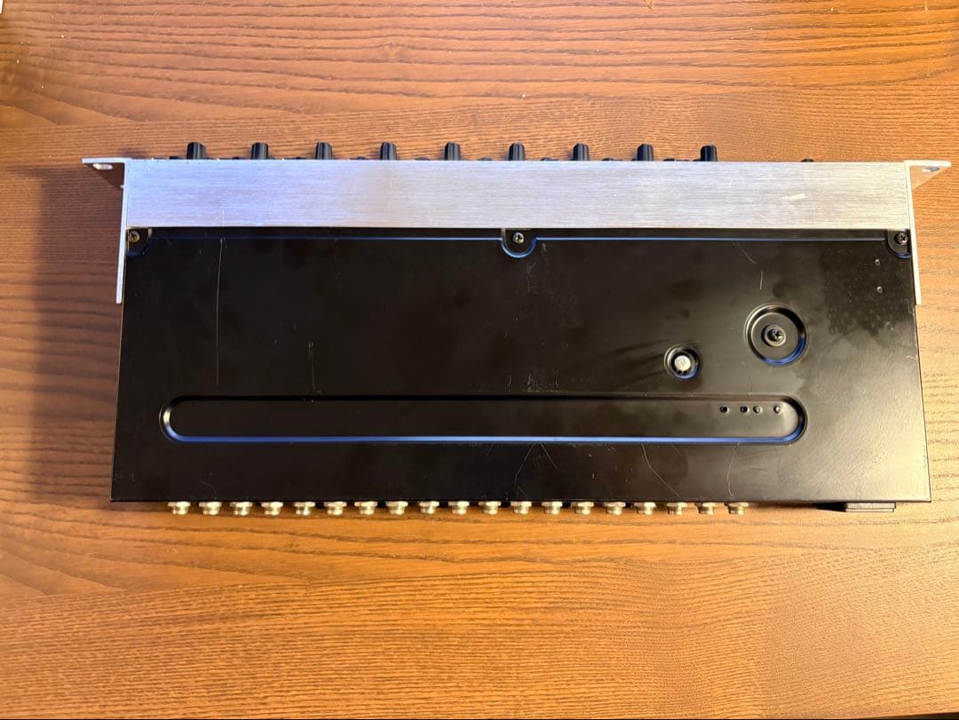 Behringer RX1602 アナログミキサー