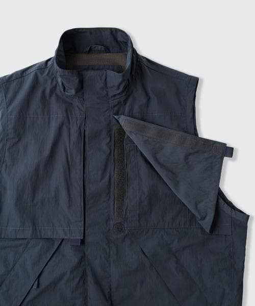 【極美品】WILD THINGS GRAND VEST テック ベストブラック