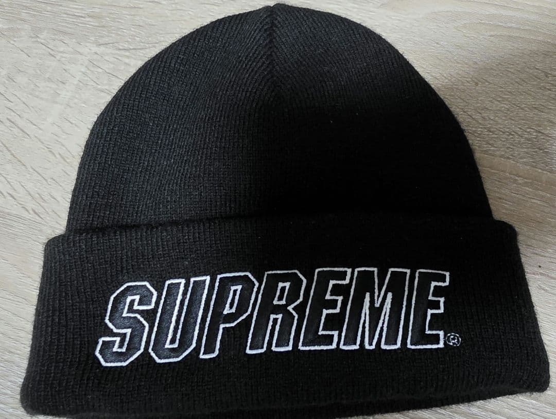 i*7様 Supreme ブラック ニット帽
