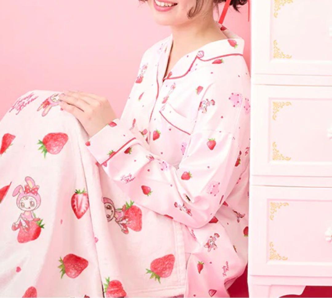 も*も様 メゾピアノ新品新作タグ付きベリエちゃん いちご柄パジャマF