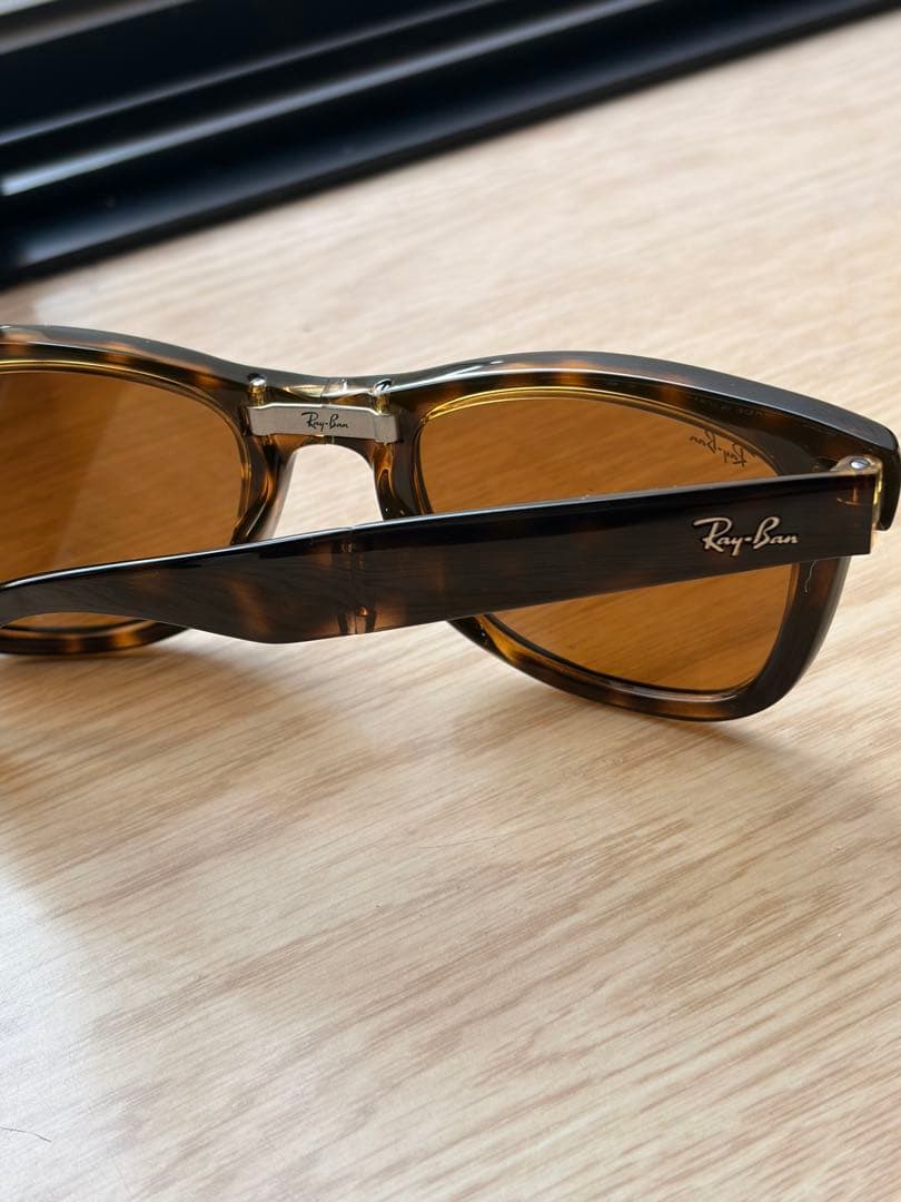 Ray-Ban Wayfarer ブラウンサングラス ケース付き　折りたたみ