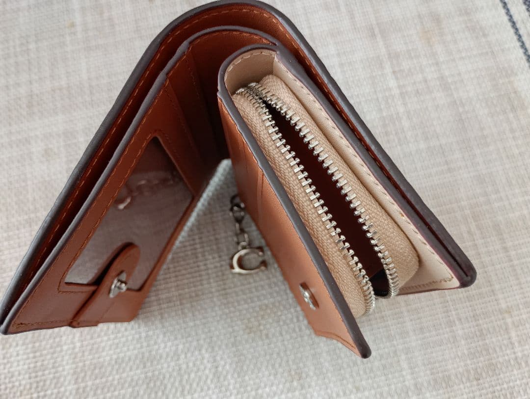 COACH フラワーデザイン 二つ折り財布