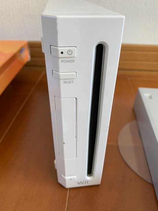 Nintendo Wii本体、コントローラー、ソフト3本セット