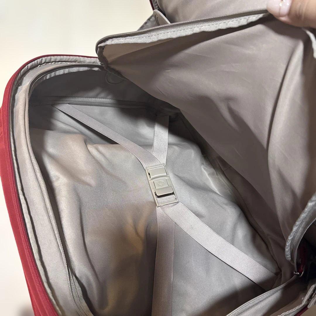 美品 Samsonite サムソナイト カリッサ ビズスピナートート レッド