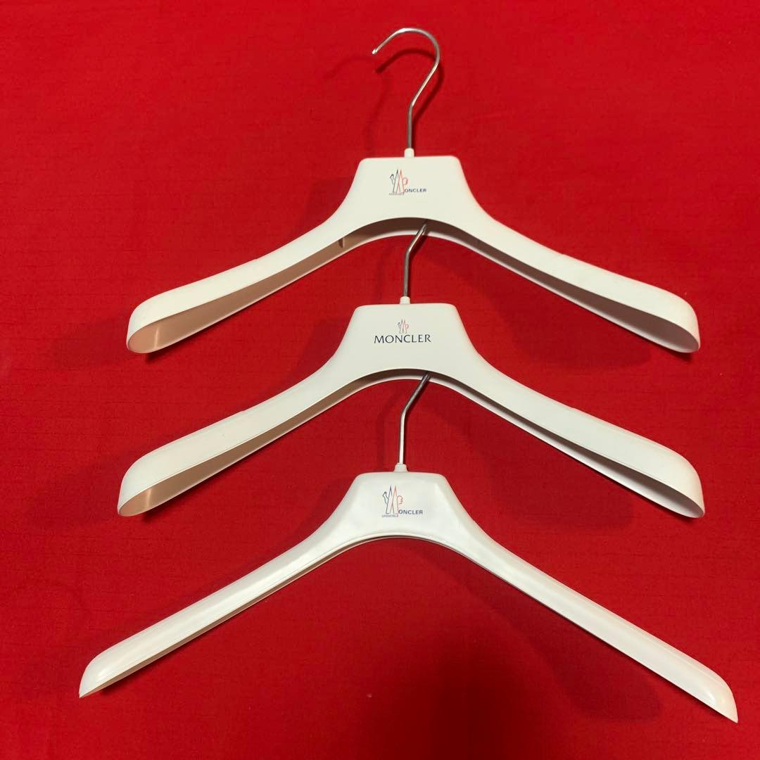 MONCLER ガーメントバッグ 2枚＆ホワイトハンガー3本、パンツハンガー3本