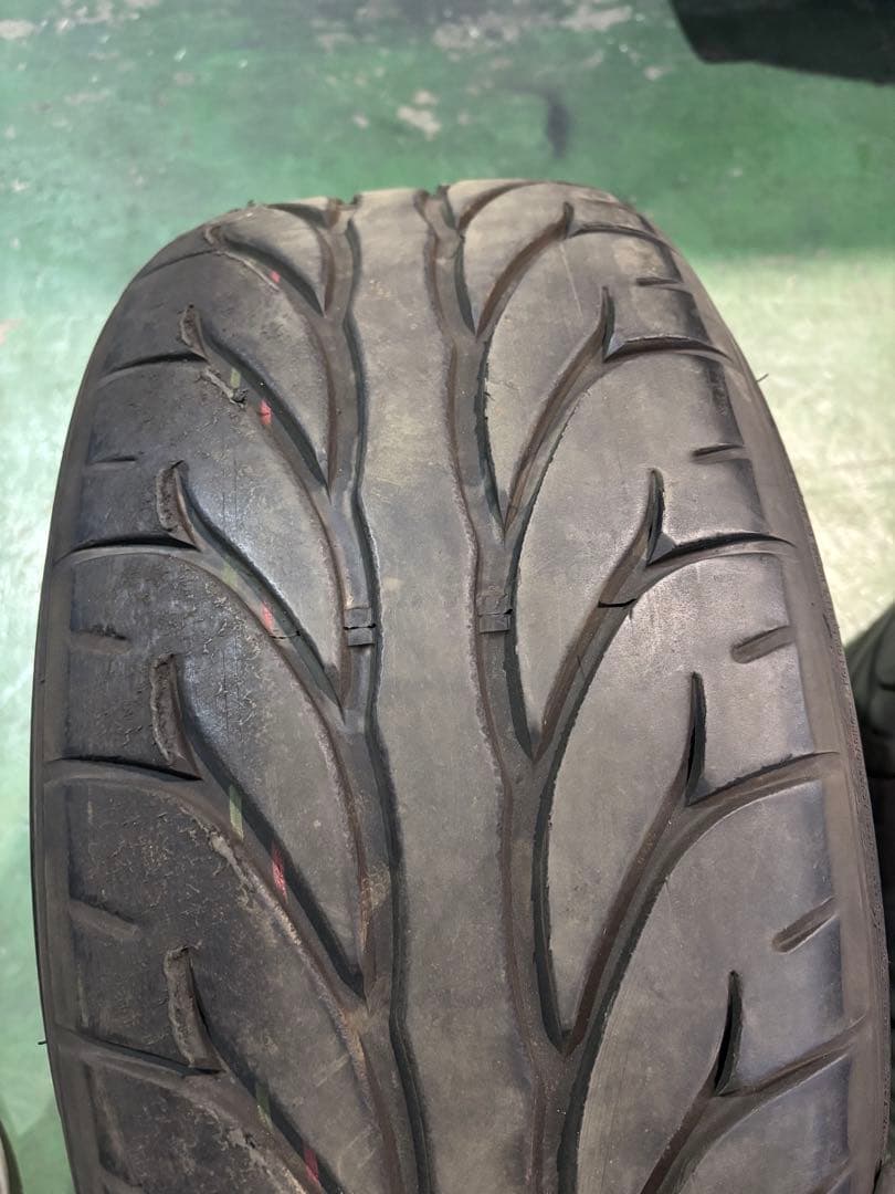 ケンダ　KE20A 225/40R18 2本セット