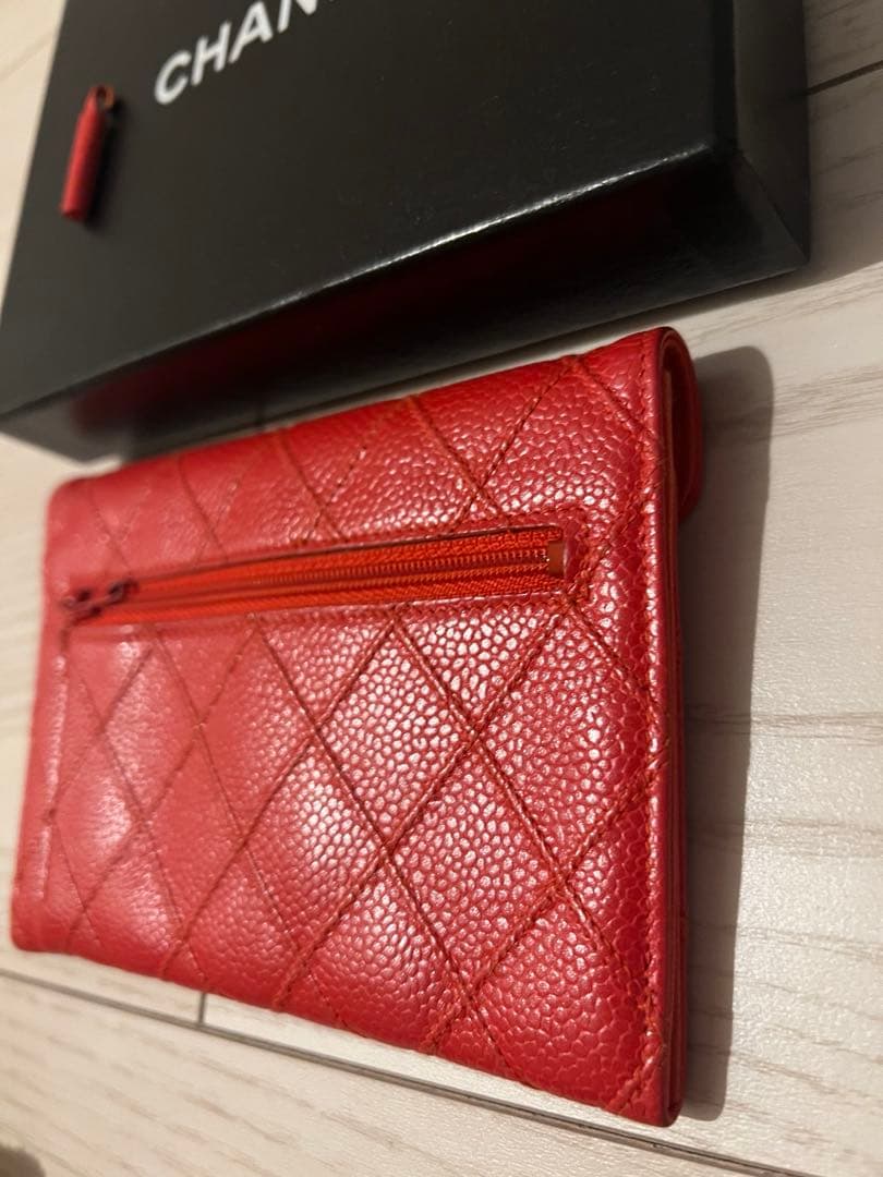 CHANEL 赤 二つ折り財布