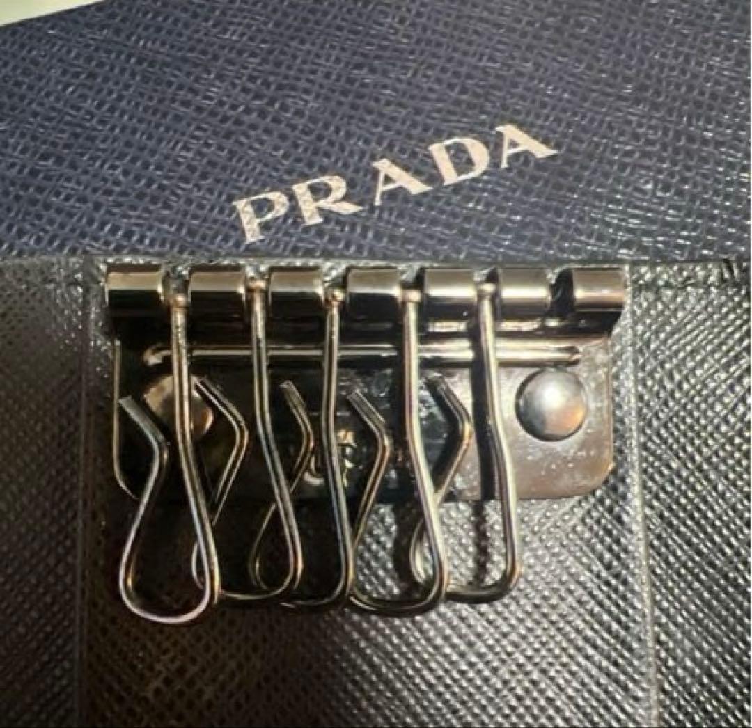 PRADA プラダ キーケース サフィアーノレザー ブラック
