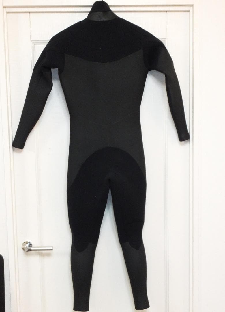 セミドライ ウエットスーツ MLサイズ相当のオーダー品