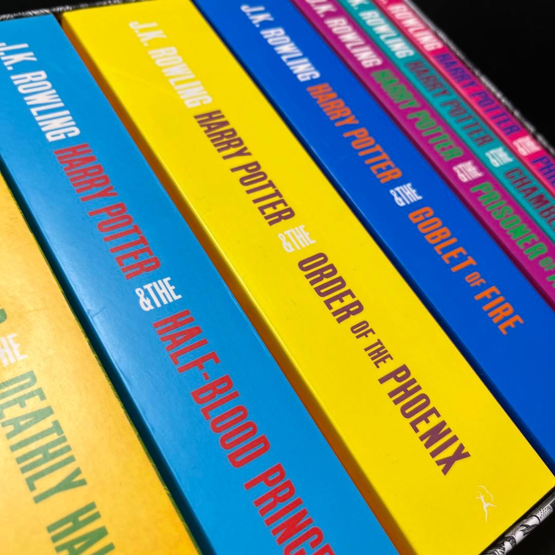 ハリー・ポッター全巻セット（英語版Adult Paperback）