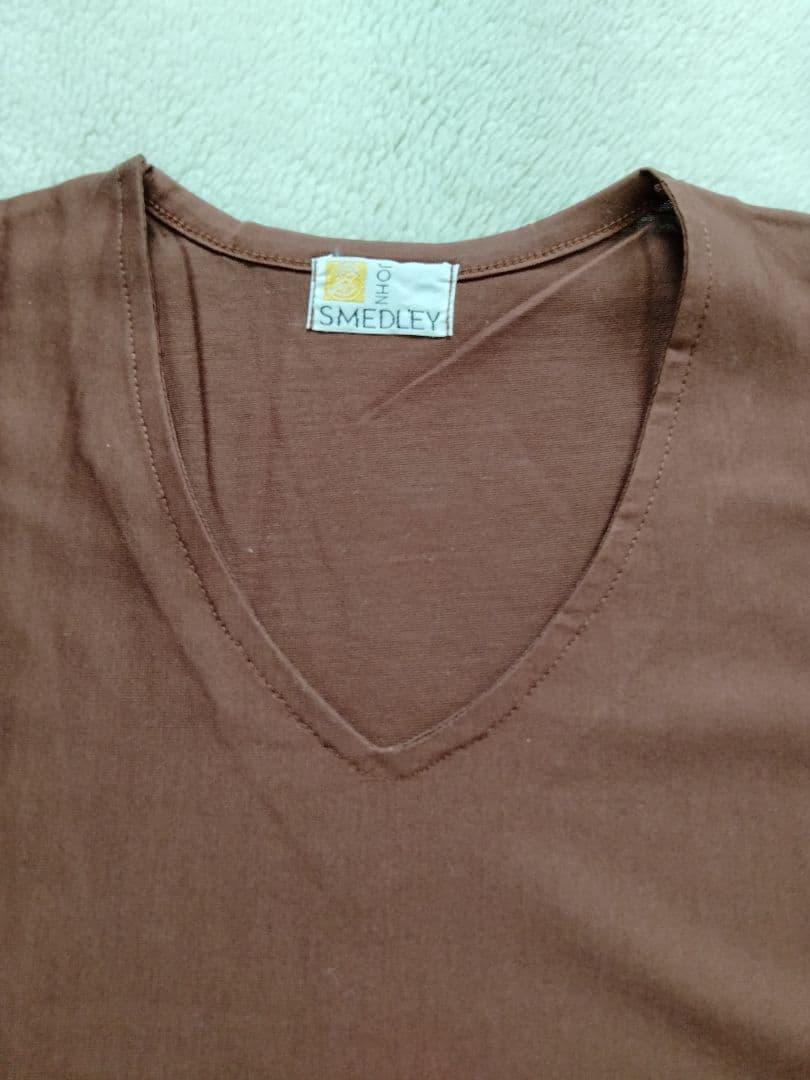 新品未使用 ジョンスメドレー 蝶と小花の刺繍　VネックTシャツ　M（大きめ）