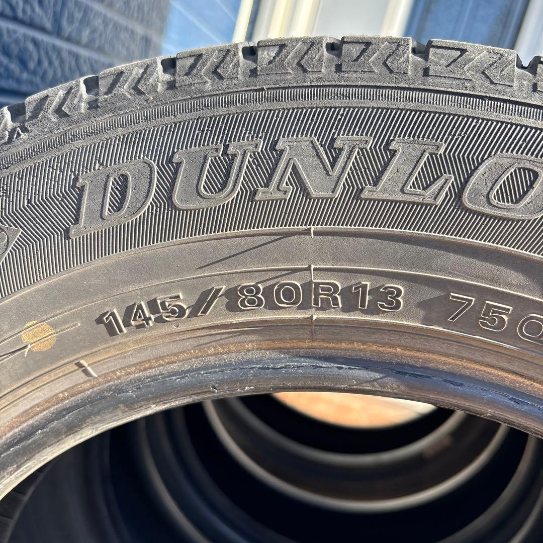 送料込み　145/80R13 DUNLOP スタッドレスタイヤ　4本
