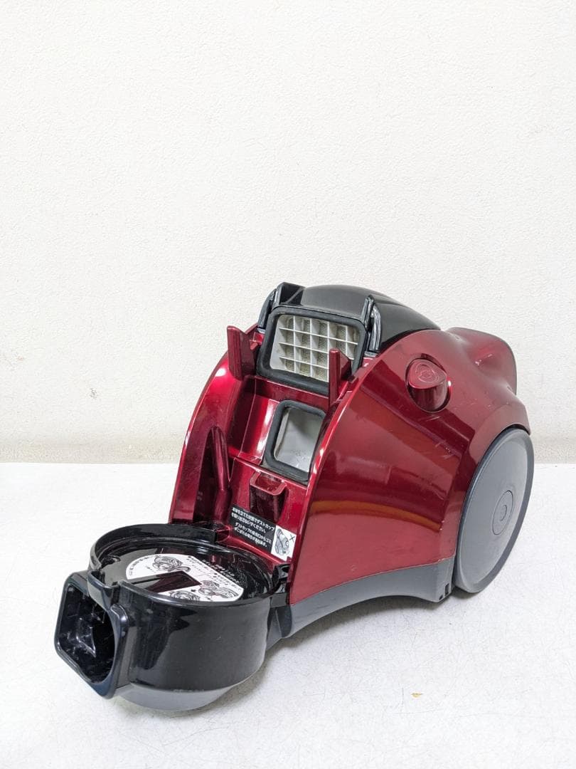 東芝 VC-C11-R サイクロン式掃除機 2013年製 ヘッド無し