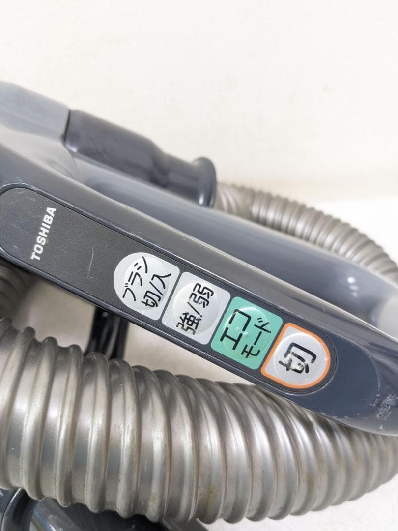東芝 VC-C11-R サイクロン式掃除機 2013年製 ヘッド無し