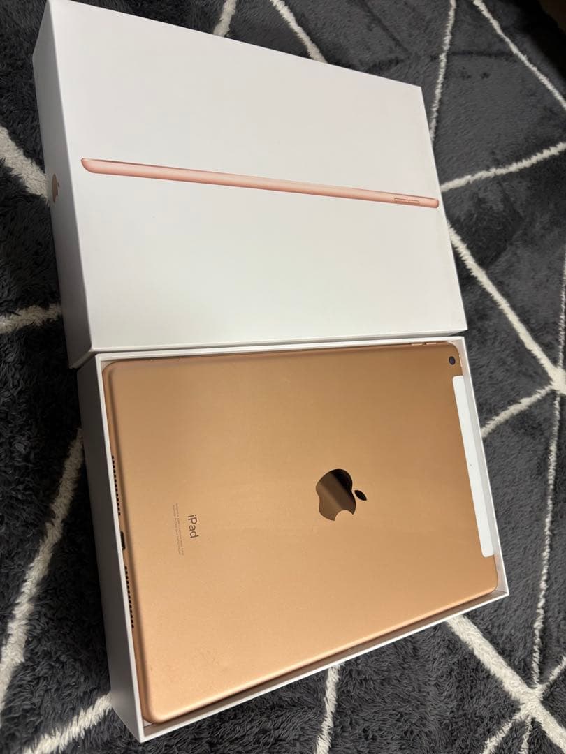 iPad (第8世代) 32GB ゴールド バッテリー良好