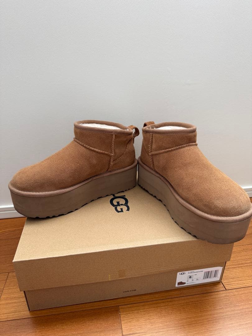 UGG クラシック ウルトラ ミニ プラットフォーム 厚底ブーツ 23cm