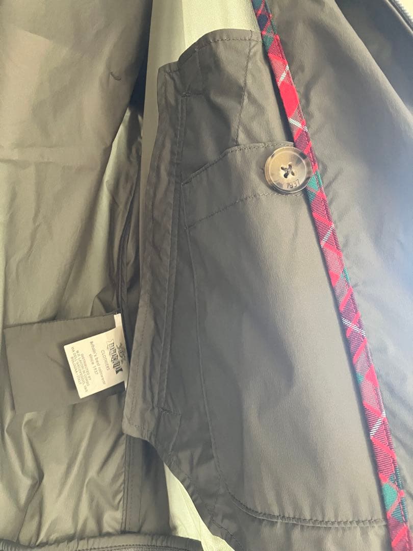 BARACUTA　(バラクータ）ナイロンジャケット　40 カーキ
