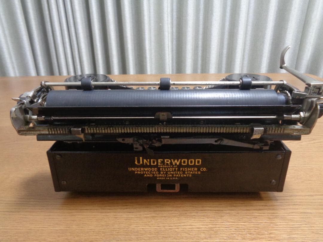 実働品　UNDERWOOD UNIVERSAL アンダーウッドタイプライター