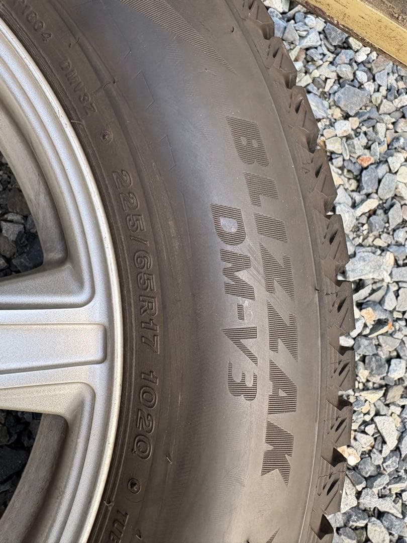 激安‼︎⭐︎ブリザックDMV3⭐︎まだまだ使用可能