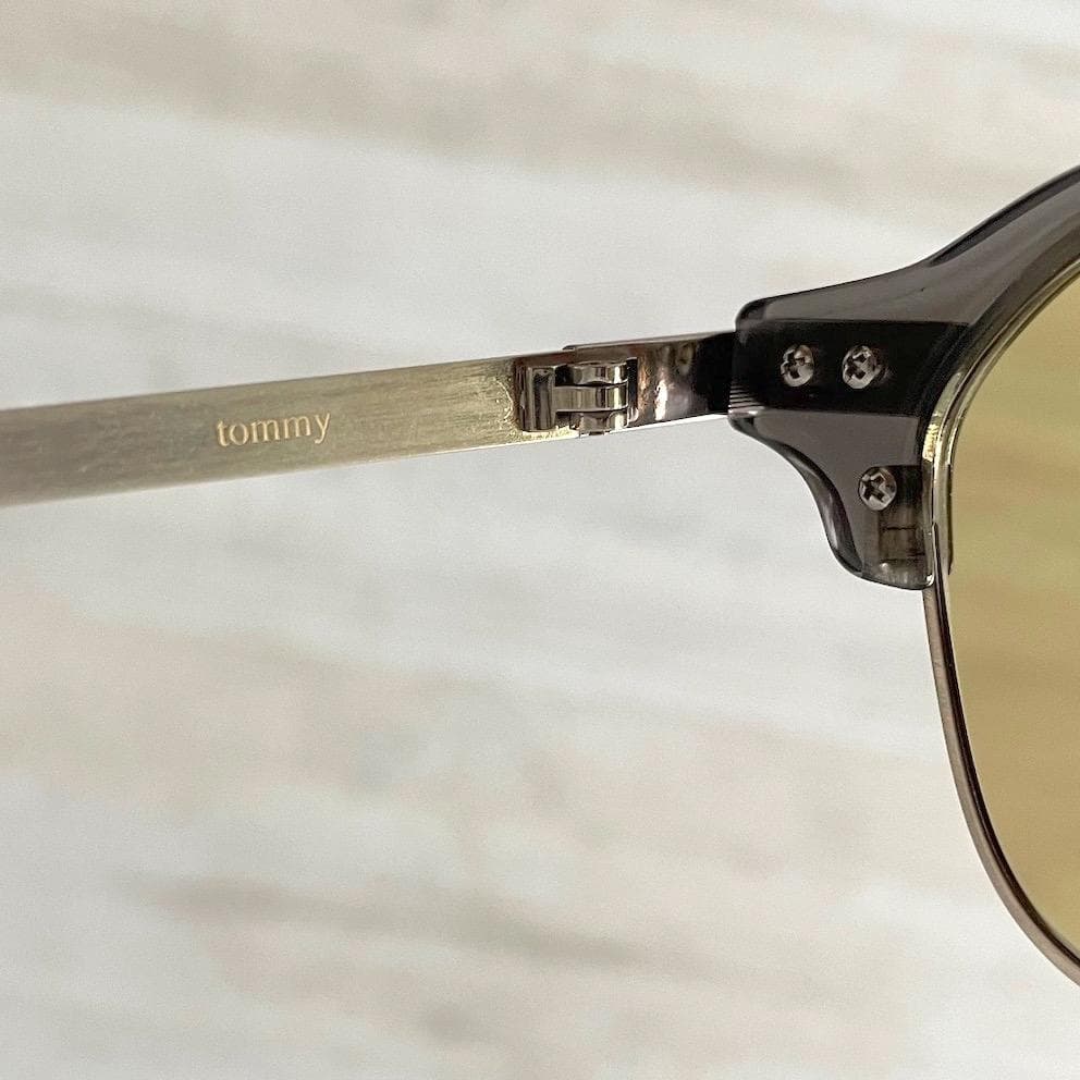 美品　kearny　　clear gray ＆ silver
