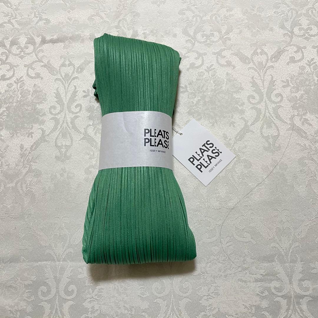 プリーツプリーズ　LEAF PLEATS PLEASE LEAF