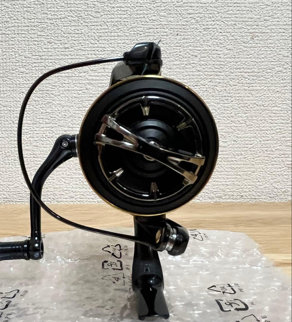 【極美品】シマノ17ツインパワーXD 4000XG