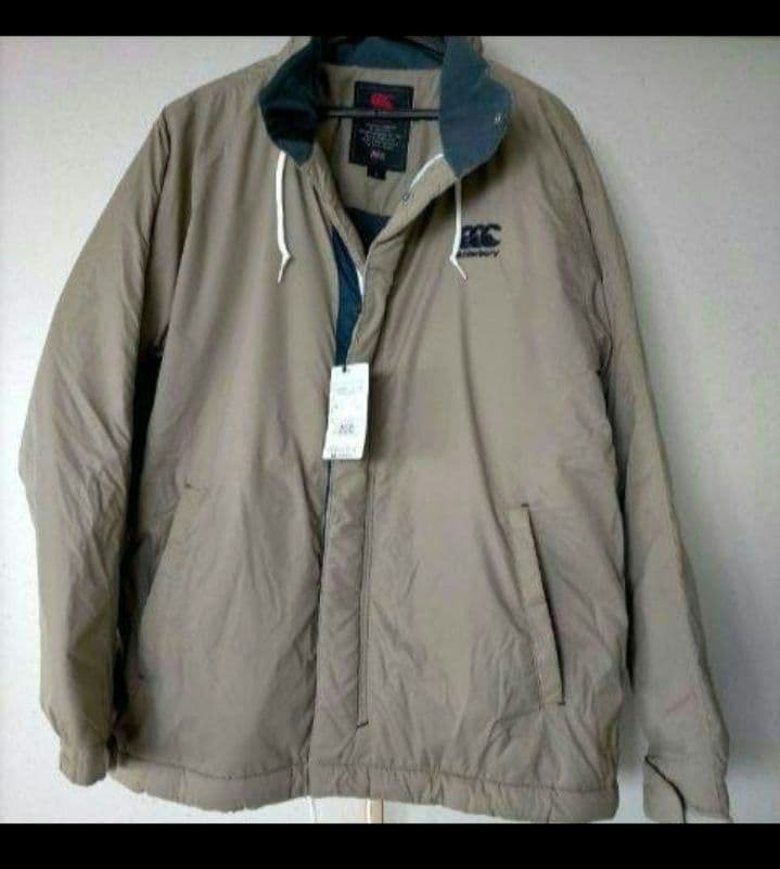 暖かいジャンパー　新品