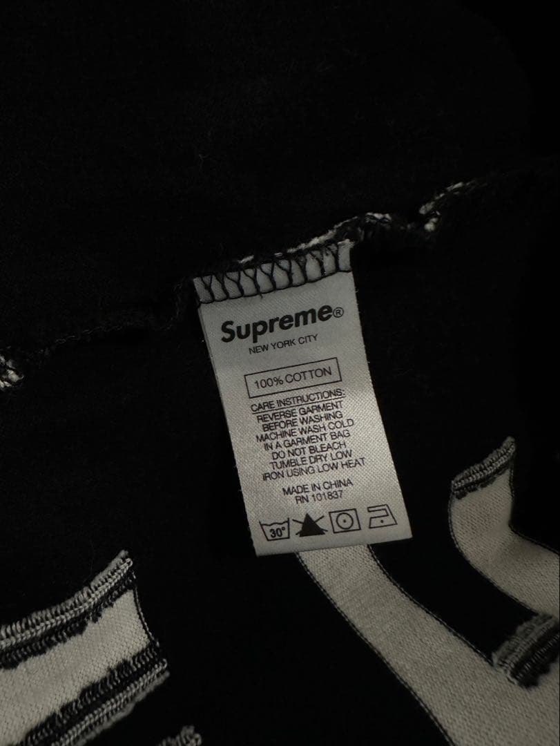 シュプリーム　supreme サイズ XL
