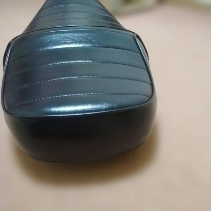 アドレスV125 タックロールシートあんこ抜き ブラック V125S ローダウン