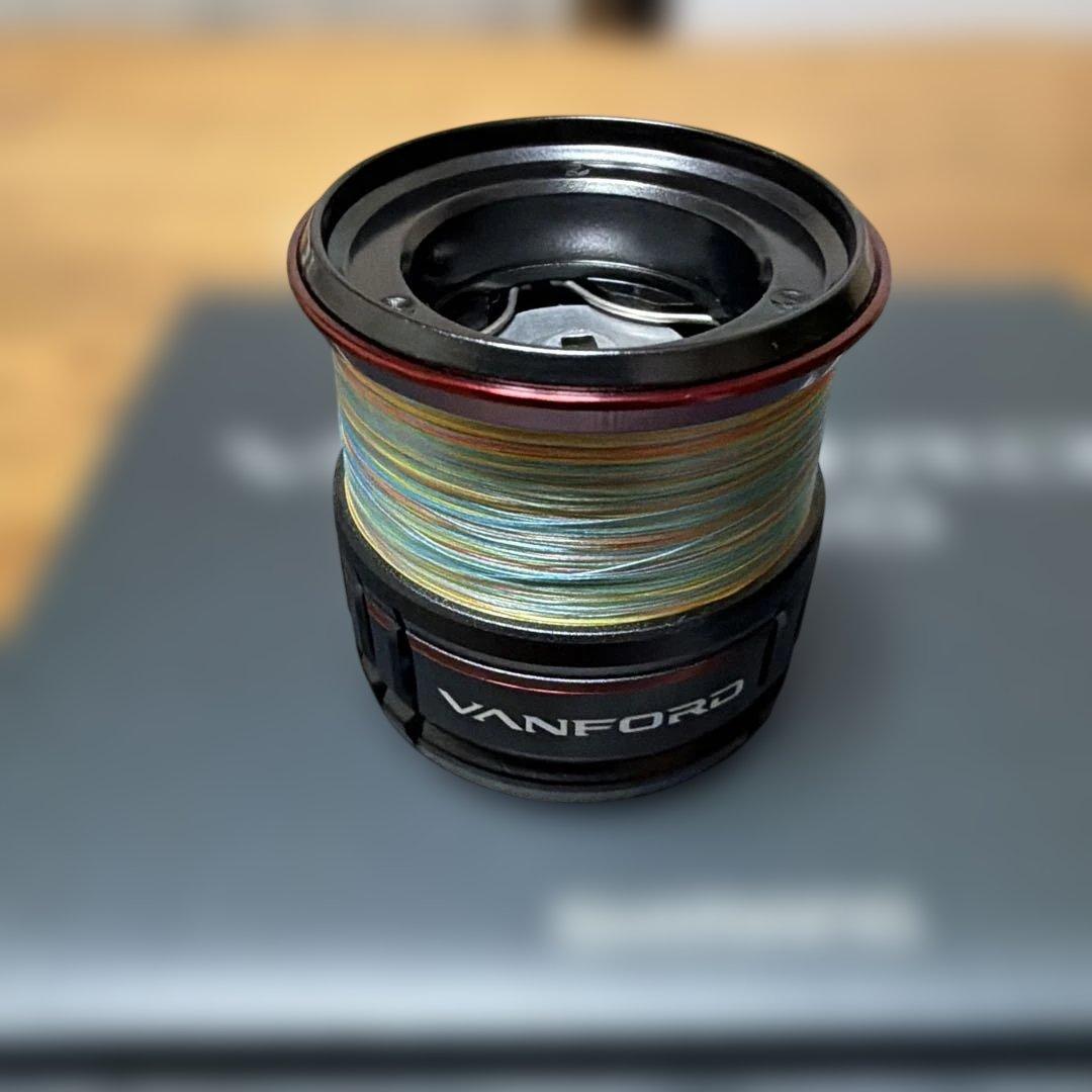 新品未使用　シマノ20ヴァンフォード2500Sおまけ付き