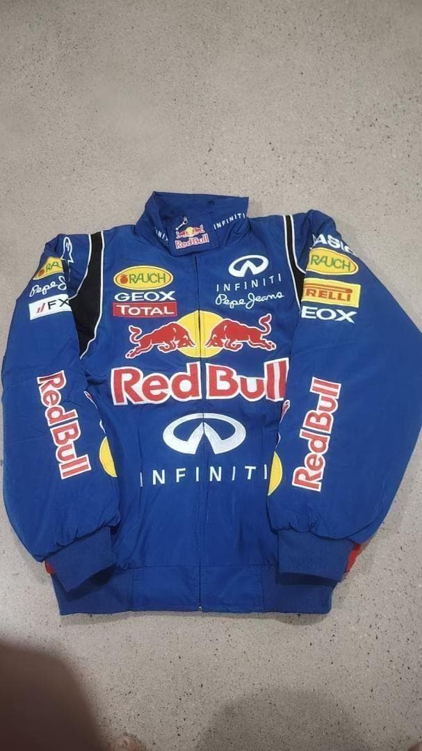 新品 RED BULL INFINITI 刺繍中綿 F1レーシングジャケットB8